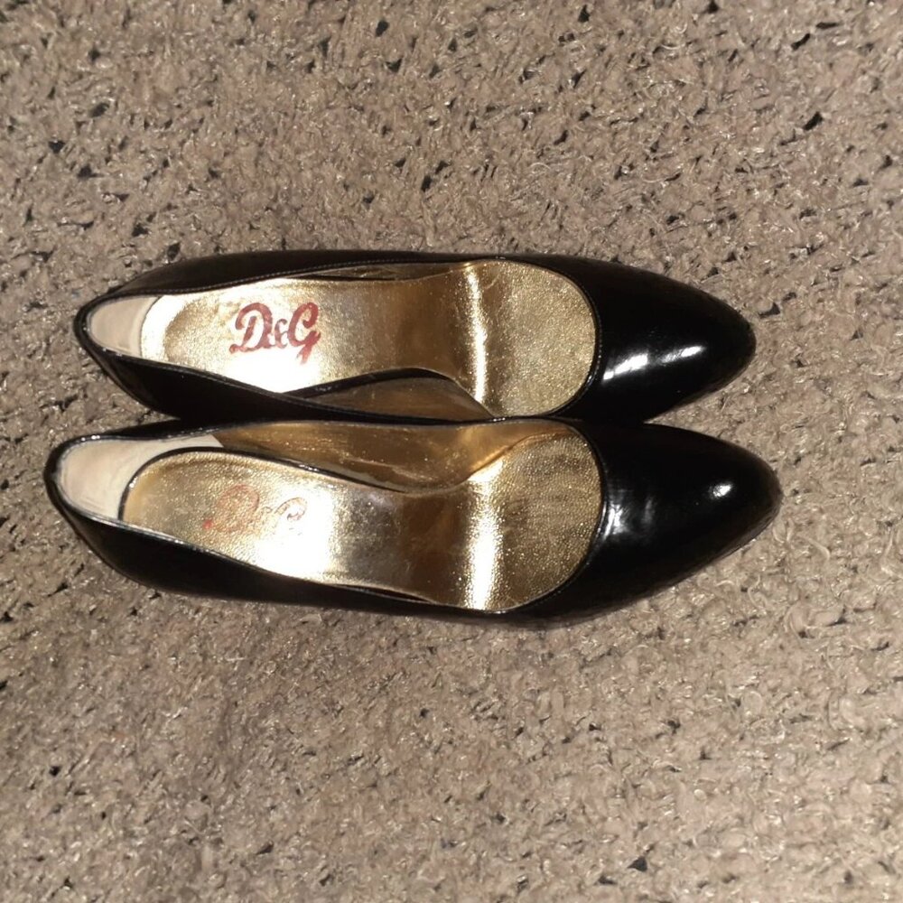 DOLCE AND GABBANA-Vernice Naplack Pumps-Black Crinkly Patent Leather-Sz 5.5-EX - Picture 6 of 7